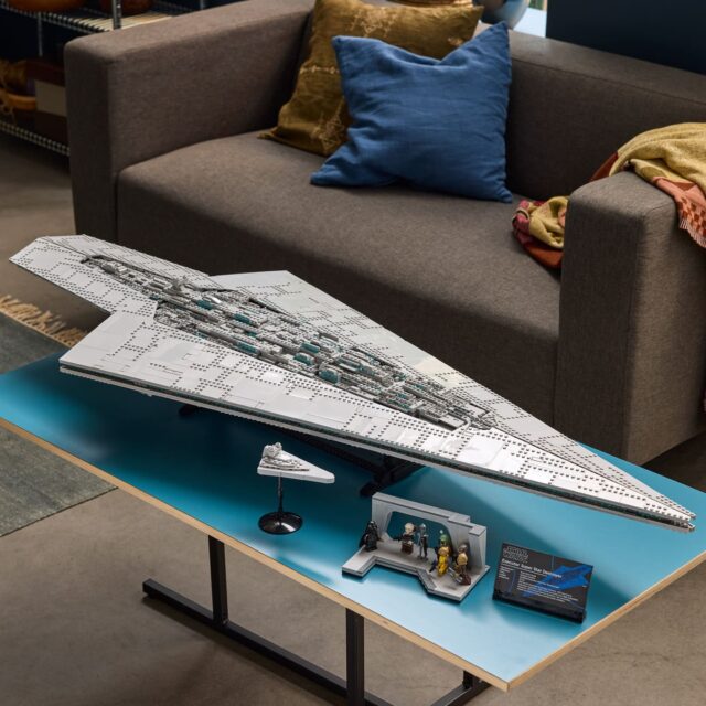 LEGO Star Wars 75457 Executor Super Star Destroyer Ultimate Collector Series