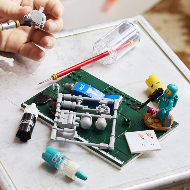 cadeau LEGO Ideas 40889 Build, Paint and Play !