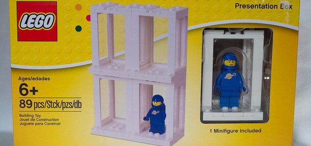 REVIEW LEGO Minifigure Presentation Box