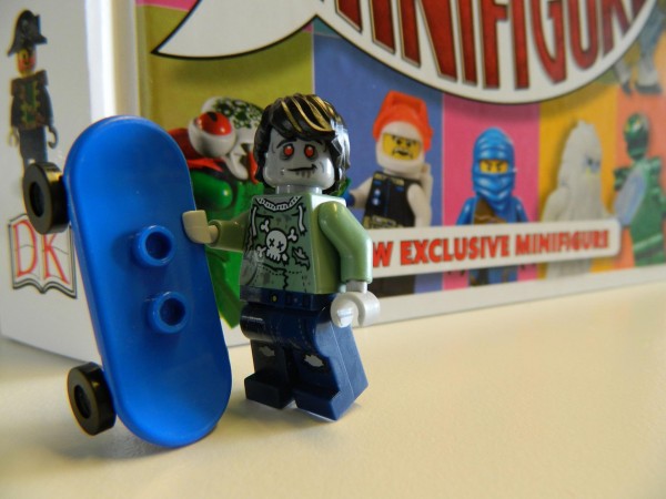 LEGO I Love That Minifigure Zombie Skateboarder 01