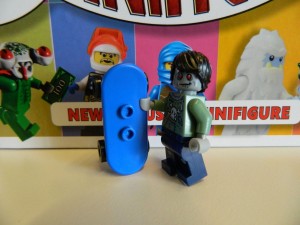 LEGO I Love That Minifigure Zombie Skateboarder 02