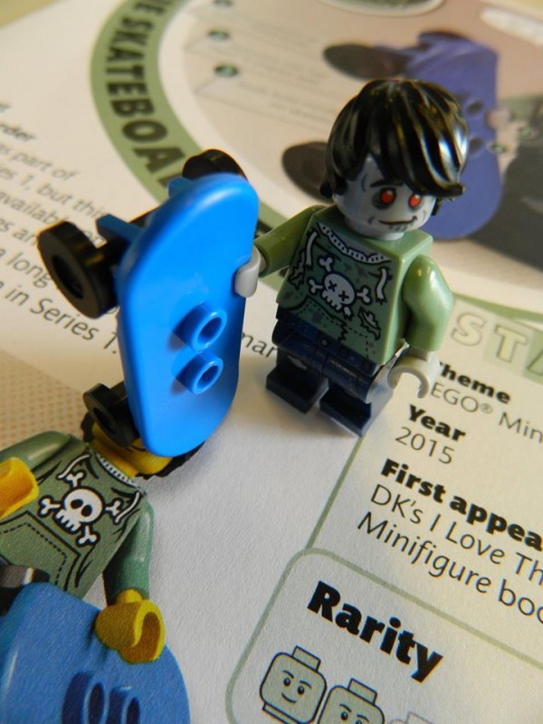 LEGO I Love That Minifigure Zombie Skateboarder 03