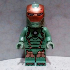 76048 Iron Man Mark 37