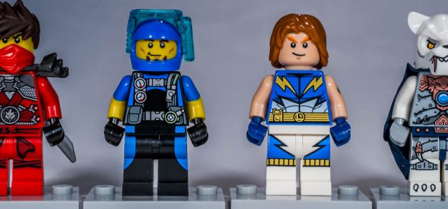 REVIEW LEGO Target Exclusive Minifigures Box 2015