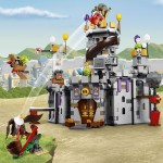 LEGO Angry Birds 75826 King Pig’s Castle (1)