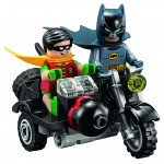 LEGO DC Comics Super Heroes Batman Classic TV Series Batcave 76052 - 09