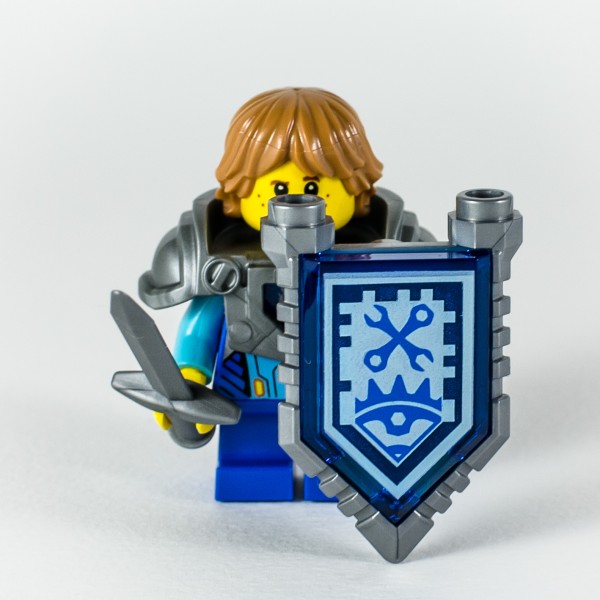 Review LEGO Nexo Knights 70333 Ultimate Robin 09