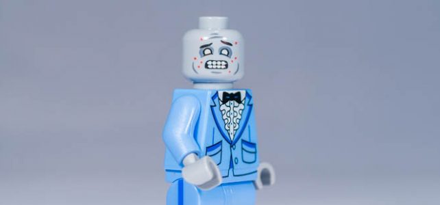 REVIEW Custom Zombie Prom par Citizen Brick