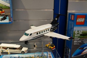 LEGO City 60102 Airport VIP Service 2