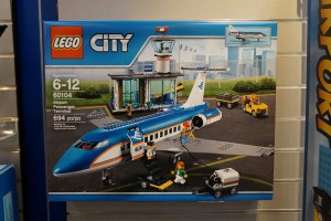 LEGO City 2016 60104 Airport 1