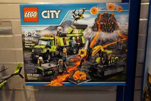 LEGO City 2016 60124 Volcano Exploration Base 1