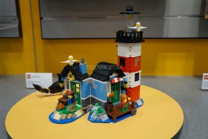 LEGO Creator 31051 Lighthouse Point 2