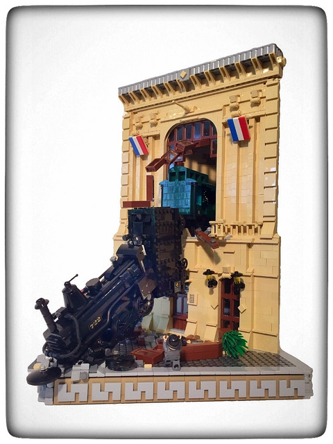 Gare Montparnasse, 1895 - HelloBricks