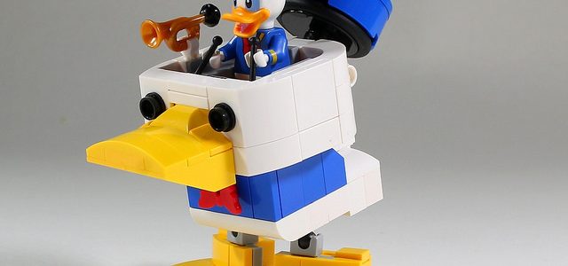 Robot Donald Duck