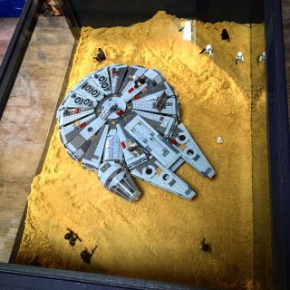 LEGO Millennium Falcon 75105 display