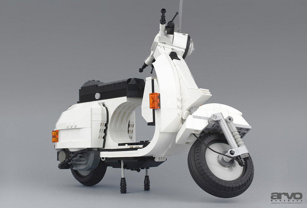 lego vespa