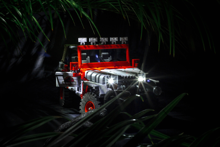 Jeep LEGO Jurassic Park HelloBricks
