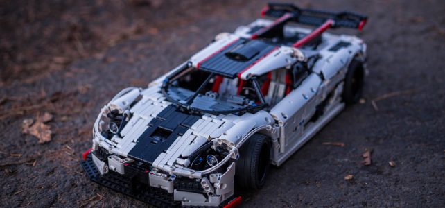 LEGO Technic Koenigsegg One 1