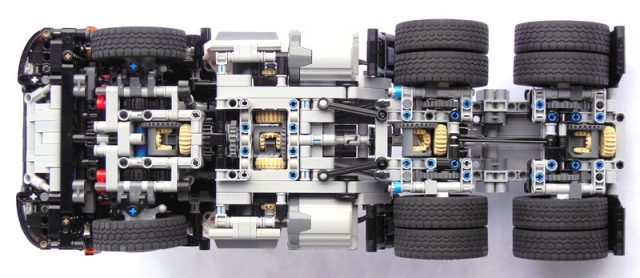 LEGO Technic Camion 6x6 avec remorque benne