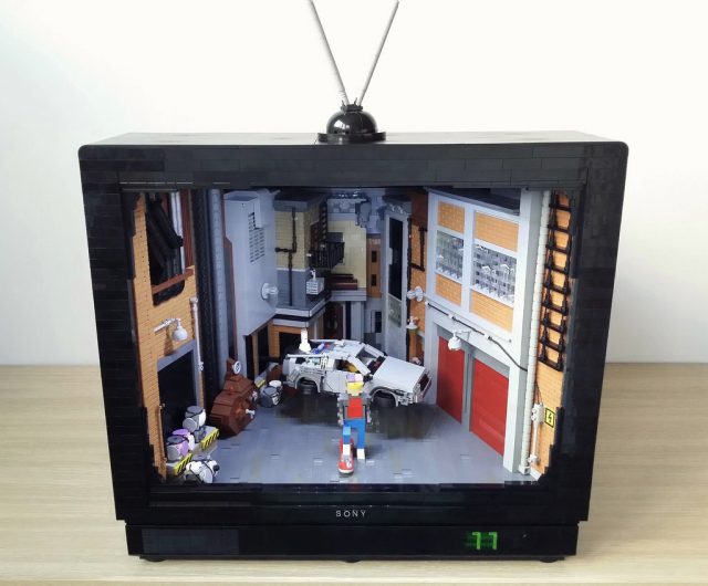 LEGO Retour vers le Futur II TV