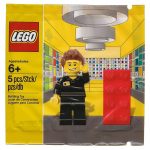 5001622 lego store employee