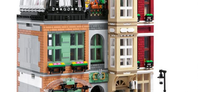 LEGO Modular Bootblack Street