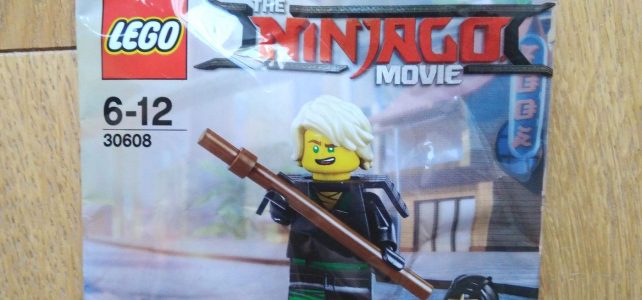 The LEGO Ninajgo Movie Polybag Lloyd LEGO 30608