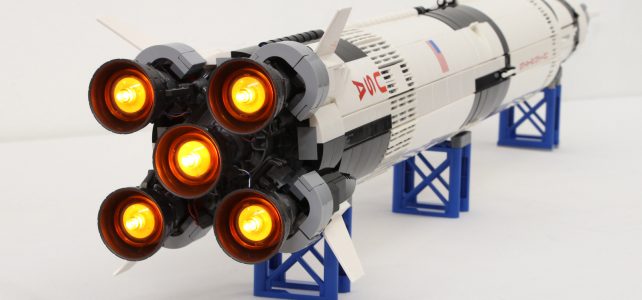 LEGO Saturn V son et lumière