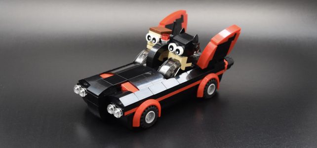 Alice au Pays des Merveilles et Batmobile 66 chibi