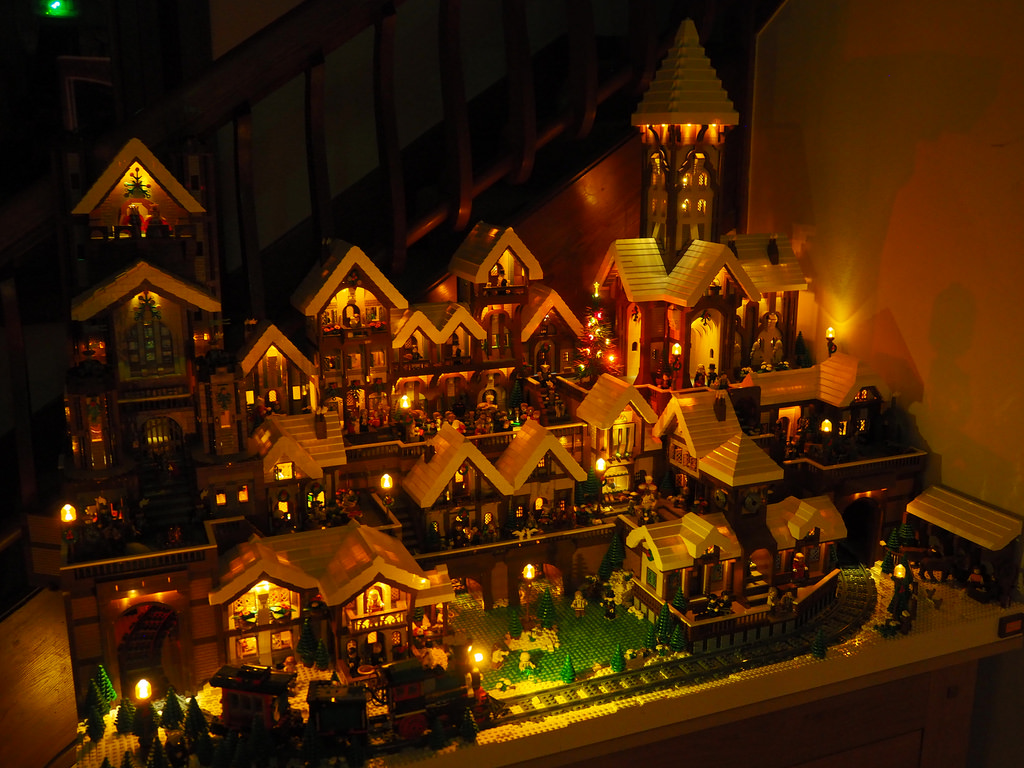 Diorama Winter Village XXL et illuminé - HelloBricks