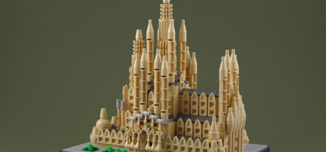 Sagrada Familia mode LEGO Architecture