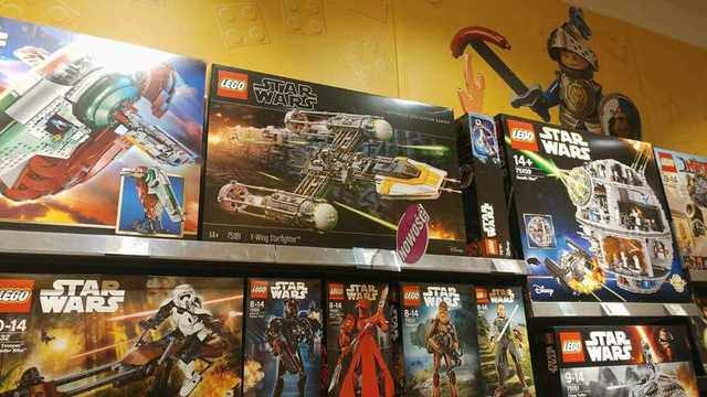 LEGO Star Wars 75181 UCS Y-Wing Starfighter