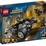 LEGO 76110 Batman The Attack of the Talons