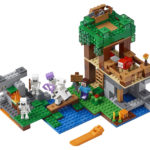 LEGO Minecraft 21146 The Skeleton Attack