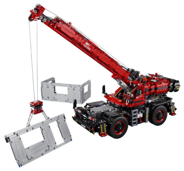 LEGO Technic 42082 Rough Terrain Crane