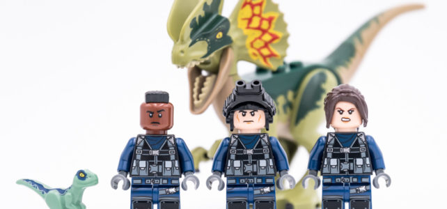 REVIEW LEGO 75931 Dilophosaurus Outpost Attack