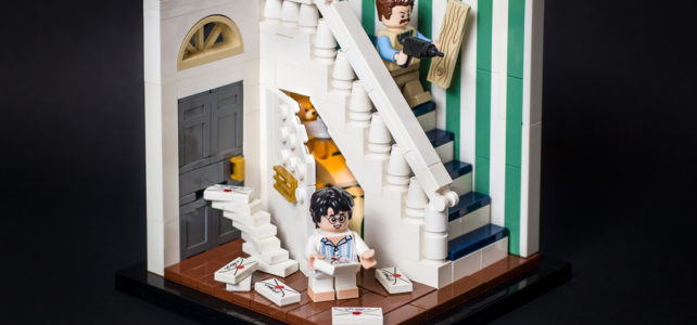 LEGO Harry Potter, le placard sous l'escalier