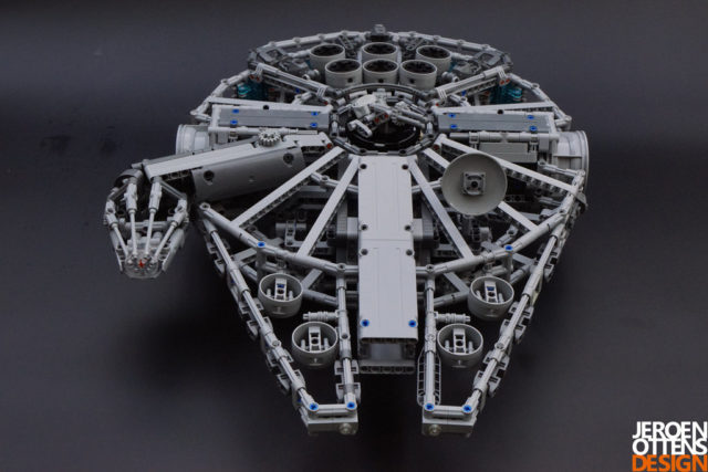 Star Wars Millennium Falcon LEGO Technic