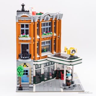 REVIEW LEGO 10264 Modular Corner Garage