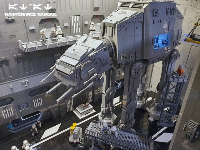 LEGO Star Wars AT-AT Maintenance Hangar