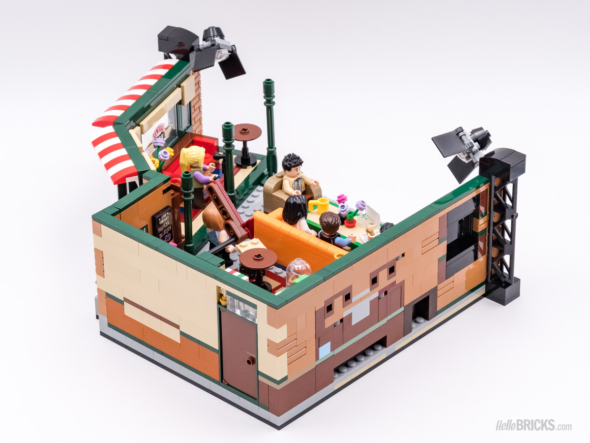 ▻ Vite testé : LEGO Ideas 21319 Central Perk - HOTH BRICKS