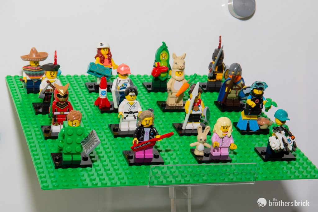 Lego série 20 Collectible Minifigures 71027 navires maintenant Regarder la vidéo!!! 