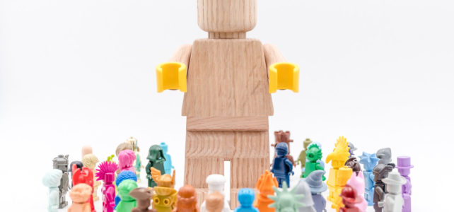 REVIEW LEGO Originals 853967 Wooden Minifigure