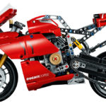 LEGO Technic 42107 Ducati Panigale V4 R 8