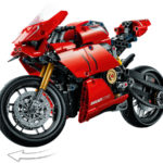 LEGO Technic 42107 Ducati Panigale V4 R 8