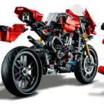 LEGO Technic 42107 Ducati Panigale V4 R 8