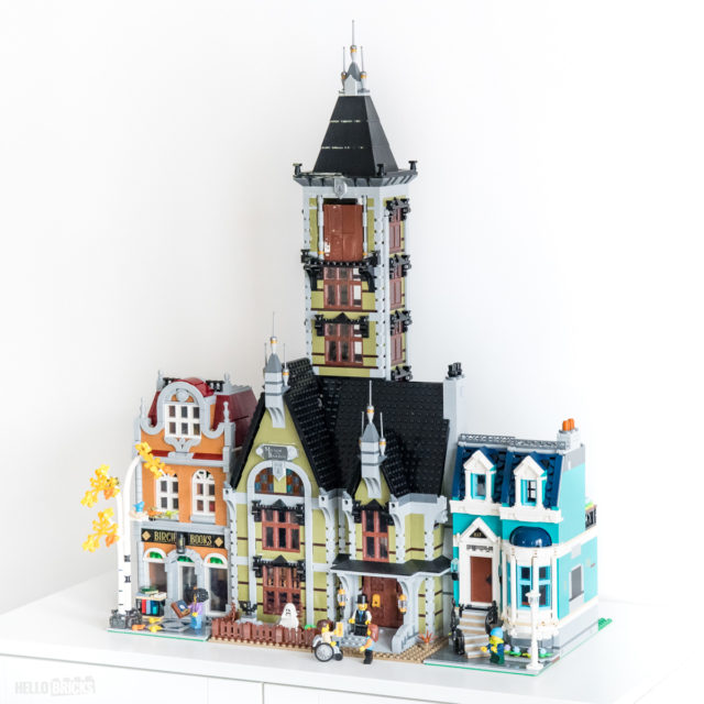 LEGO 10273 Haunted House vs Modular