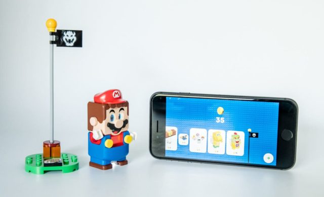 LEGO Super Mario smartphone