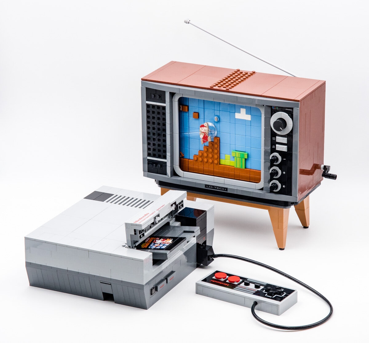 REVIEW LEGO 71374 Nintendo Entertainment System (NES) : machine à