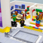 Modular LEGO Store 853967 Wooden Minifigure